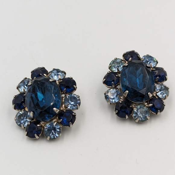 Glass Rhinestones Clip On Earrings London Blue/Light Blue Color Silver Tone VTG - Picture 6 of 12